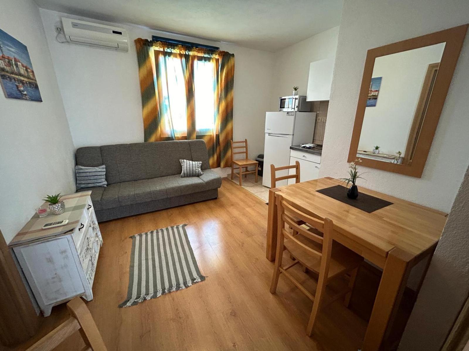 Apartmani Grgic 트로기르 외부 사진